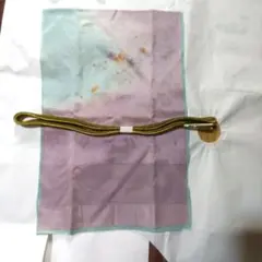 柔らかで上品な花柄刺繍の帯揚げ 薄紫と水色 金色系に刺繍入りの帯じめ新品