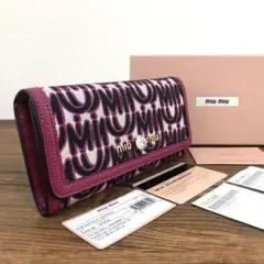 美品 ミュウミュウ 刺繍 デニム 2つ折り 財布 ロングウォレット