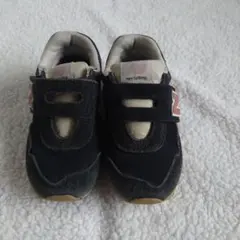 New Balance ブラック/ピンク スニーカー　サイズ17センチ
