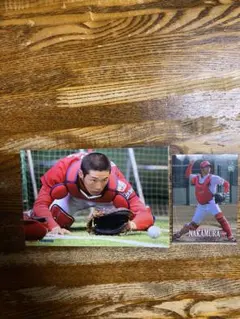 広島東洋カープ　中村奨成　球団公式生写真　プロ野球チップス　カード