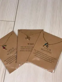 ハチドリとハート型ネックレスセット