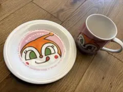 アンパンマン マグ＆ケーキ皿セット ドキンちゃん