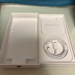 iPhone 13 空箱　USB-C to Lightningケーブル