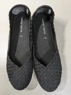 超軽量レディースブラック メッシュ編み込みウォーキングパンプススリッポンМサイズ