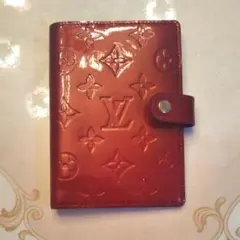 ルイヴィトン 手帳カバー ヴェルニ