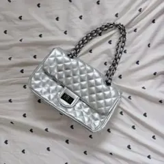 AZUL by moussyキルティング チェーン ショルダーバッグ シルバーのサムネイル