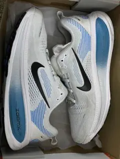 ［26.5cm］Nike ボメロ18ホワイト/ブルー