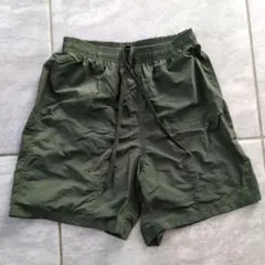 GU オリーブ ナイロンショートパンツ XSサイズ