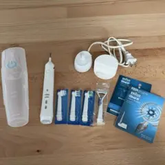 BRAUN Oral B SMART 5000 電動歯ブラシ 充電器+ケース付きのサムネイル