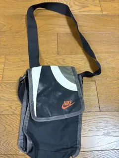 Item thumbnail for item 56c98ecc-6431-4962-9c58-787881f53f20