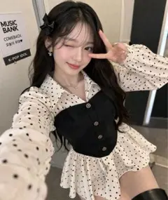 【新品】韓国 ドット柄 ペプラムトップス ビスチェ 襟付き フリル ワンホン