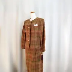 未使用 定価3.8万 ノーカラーツイードスカートスーツ 金ボタン 昭和レトロ