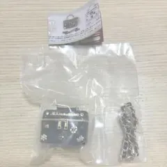 JILL by JILL STUART ミニブローチバニティキーホルダー2