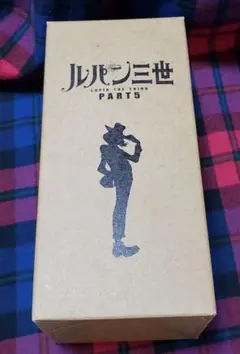 ISETAN×ルパン三世 次元大介 家紋 缶バッジ　伊勢丹 波戸場承龍 ISETAN×ルパン三世 次元大介 家紋 缶バッジ 伊勢丹 波戸場承龍
