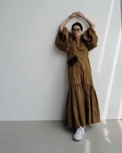 ☆新品未使用☆ 希少ETRE TOKYO ボリュームスリーブワンピースのサムネイル
