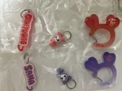 TWICE LOVELYS アクリルカラビナ　フロッキーマスコット