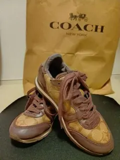 COACH ブラウン スニーカー　シグネチャー　22.5 23　バッグに合わせ