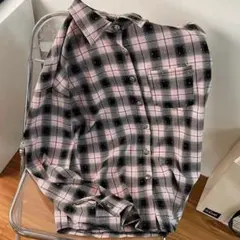 ピンクチェックシャツ　ラメ入り