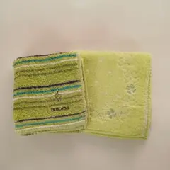 セリーヌ　クローバー柄　&　レノマ　ストライプ　タオルハンカチ　2枚