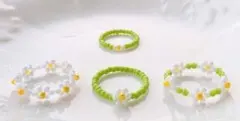 『No.82』きみどり ビーズ リング ４つ ハンドメイド 韓国 花 指輪