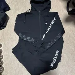 Quiksilver ブラックジャージ上下セット