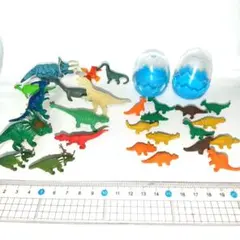 恐竜フィギュア·ゴム製フィギュア セット 卵型ケース付き