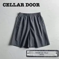 【極美品】セラードアー ショートパンツ ショーツ イタリア製 グレーのサムネイル