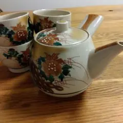 九谷焼　急須と湯呑み4個セット