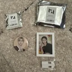 松田迅　INI museumフレームスタンド、缶バッジ