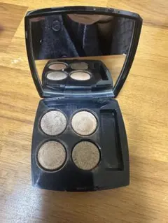 CHANEL LES 4 OMBRES 747 アイシャドウ