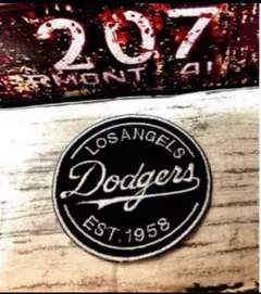 【新品❣️】LA ドジャース　アイロン　接着　ワッペン　黒　ブラック