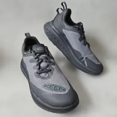 美品★KEEN WK400 WP 27.5cm 黒 防水 ウォーキングシューズのサムネイル