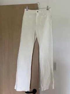 H&M ストレートデニム ハイウエスト　ホワイト　32