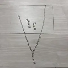 ブライダルアクセサリー ネックレスとイヤリングセット