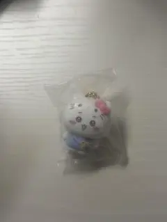 ちいかわ×サンリオ シークレットフロッキーマスコットチャーム ハローキティ