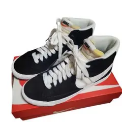 新品　Nike ブラック　ハイカットスニーカー　24cm　タグあり