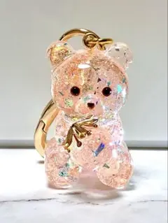 大きめ苺くまさんレジンキーホルダー