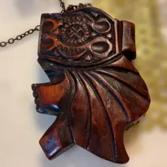 木製彫刻 人の顔 ダークブラウンネックレス5✖️7✖️✖️1全体長さ40