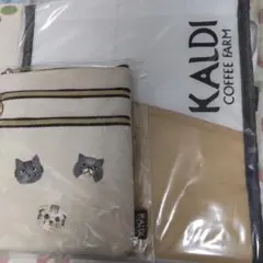 KALDI 保冷バッグ　ホワイト　ベージュ と3段猫ポーチのサムネイル