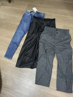 【新品あり】ZARA レディース 3点セットパンツ2スカート1のサムネイル