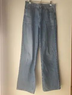 ユニクロJEANS ストレートデニム ライトブルー