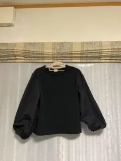 【新品】ユナイテッドアローズ　カットソー　　ブラック　バルーンスリーブ　FREE