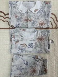 恐竜柄パジャマ3点セット　ロンパース・トップス・パンツ80cm