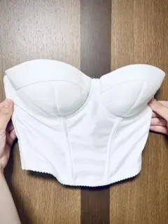 ブライダルインナー　リュクシー　ホワイト ローバックビスチェ　D70