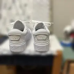 NIKE ホワイト スニーカー 厚底