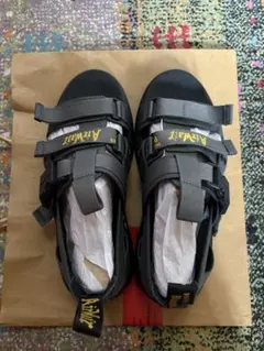 Dr. Martens PEARSON サンダル（39）のサムネイル