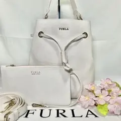 FURLA ステイシー バケット型 ホワイト パンチング - メルカリ