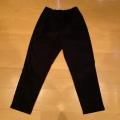 新品アースミュージック&エコロジー　ブラックパンツのサムネイル