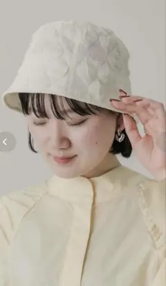 SMELLY バケットハット ホワイトのサムネイル