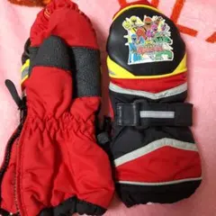 マジレンジャーキャラクターチャック付き冬用手袋 赤と黒